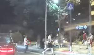 Panică în Constanța: un bărbat cu un pistol în mână a ameninţat trecătorii pe stradă (VIDEO)