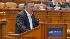 Deputatul Petru Movilă, inițiatorul Legii Autostrăzii Unirii, cere ca tronsonul de autostradă până la Târgu Neamț să fie făcut cu fonduri europene