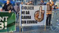 Mișcarea pentru Dezvoltarea Moldovei a protestat la Ziua Unirii: „Vrem Autostradă, nu ne dați gaura din covrig”