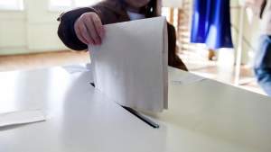 18.965.288 de cetățeni cu drept de vot, înscrişi în Registrul electoral la data de 31 martie