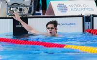 Recordul mondial la 100 m liber deţinut de românul David Popovici a fost doborât de înotătorul chinez Pan Zhanle