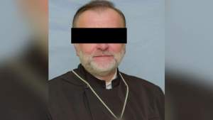 Preot ortodox din Satu Mare, arestat pentru agresarea sexuală a doi minori