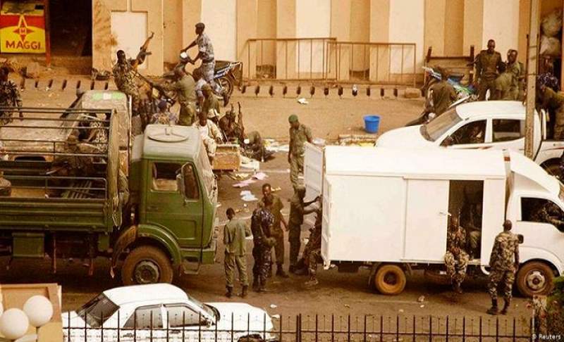 Rebeliune militară în Mali: președintele și premierul au fost arestați