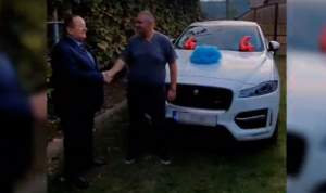 Mașină de lux, cadou pentru noul primar din Motru, de la unchiul deputat (VIDEO)