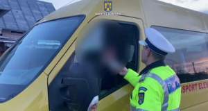 Șoferul unui microbuz școlar dintr-o comună suceveană, prins băut la volan. Bărbatul are acum dosar penal și urmează să fie concediat
