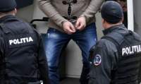 Trei tineri din Iași, reținuți după ce au încercat să tâlhărească un bărbat șantajat de o complice a lor