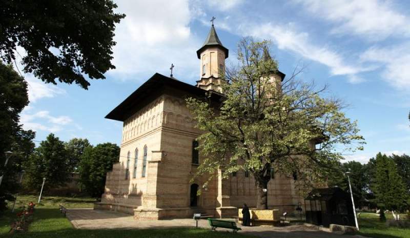 Focar de COVID-19 la Mănăstirea Galata din Iași: 9 măicuțe sunt infectate