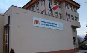 Scandal la un liceu din Târgoviște. Doi bărbați au intrat la ora de sociologie și au participat activ la curs