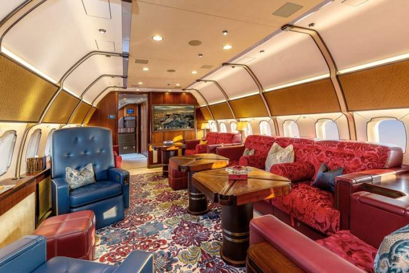 Cum arată avionul VIP închiriat pentru vizita lui Klaus Iohannis în Japonia