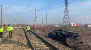 O nouă tragedie pe calea ferată: un angajat ISU Vrancea a murit, iar fiica sa a fost grav rănită, după ce maşina în care se aflau a fost lovită de tren