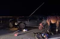 Căruță spulberată de mașină, într-o comună din Iași: șase victime. Patru persoane, transportate la spital