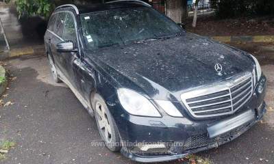 Mercedes furat din Belgia, cu certificat de înmatriculare fals, depistat la controlul de frontieră de la Albița