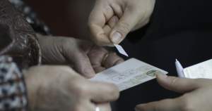 Un alegător din Bicaz a sunat la 112 pentru că a primit un buletin deja votat cu PSD