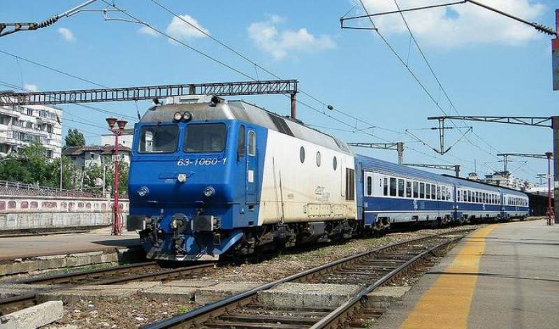 Bărbat găsit mort într-un tren care circula pe ruta Iași-București: soția credea că doarme