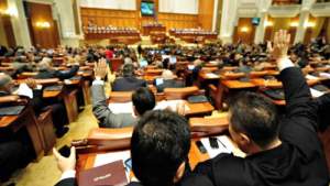 Camera Deputaților a votat majorarea veniturilor pentru aleșii locali cu 168 de voturi pentru