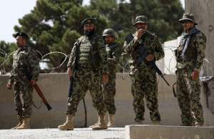SUA au dat milioane de euro pe uniforme inutile destinate armatei afgane. Nu se potrivea imprimeul
