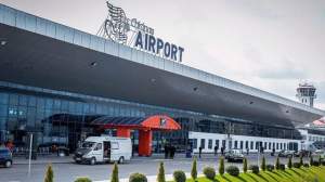 Atac armat pe aeroportul din Chişinău: un cetățean din Tadjikistan a furat pistolul unui polițist și a ucis două persoane