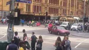 Trei morți și 20 de răniți, după ce o mașină a intrat în mulțime la Melbourne