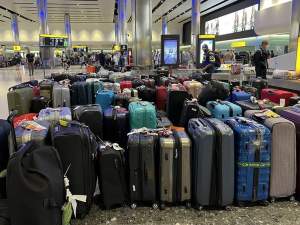 O femeie din SUA și-a găsit după 4 ani bagajul pierdut în timpul unui zbor
