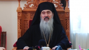 Arhiepiscopul Teodosie, cercetat pentru luare de mită. Procurorii DNA l-au pus sub control judiciar