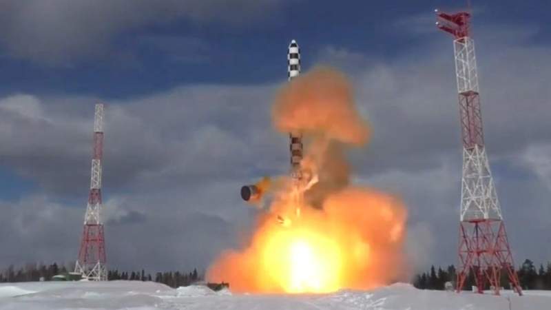CNN: Rusia a făcut un test cu rachetă balistică intercontinentală Satan II chiar când Biden era în Ucraina