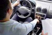 Privatizați examenul  auto: faci facultate ca să-ți iei permisul