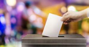 AEP: Numărul alegătorilor înregistraţi pentru votul în străinătate este dezamăgitor de mic