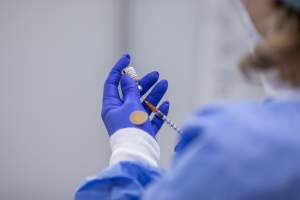 România a primit peste 5.000 doze de vaccin împotriva variolei maimuței: va fi împărțit între 5 spitale de boli infecțioase