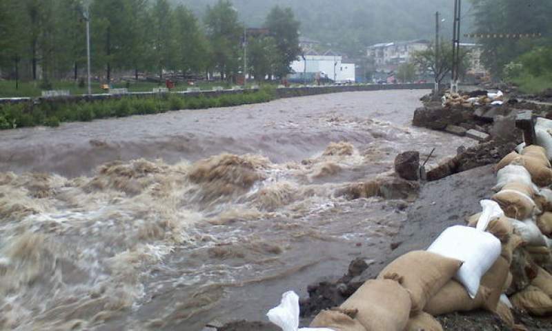 COD ROȘU de inundații în Bacău și Vaslui. Avertizări și pentru celelalte județe din Moldova