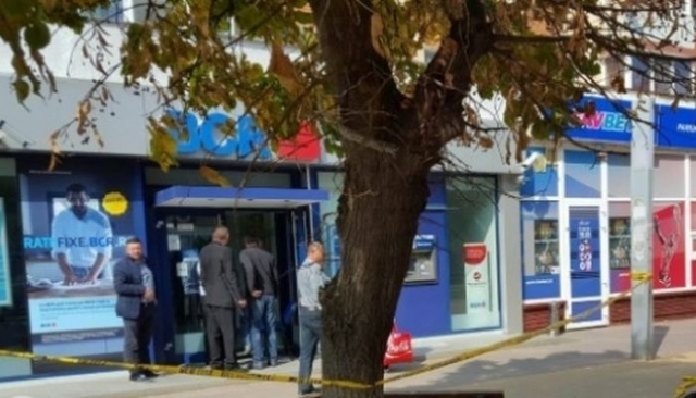 Jaf armat cu final neașteptat la o bancă din Arad