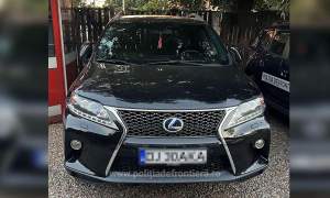 Lexus furat din Germania, confiscat de polițiștii de frontieră în urma unui control. Șoferul s-a ales cu dosar penal