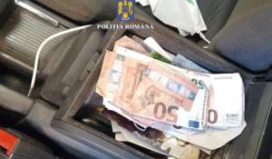 Trei botoșăneni, arestați preventiv după ce au reușit să pună în circulație mai multe bancnote false de 100 și 50 de euro