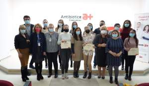 Primii 5 absolvenți ai „Perform a+” din acest an s-au alăturat echipei Antibiotice