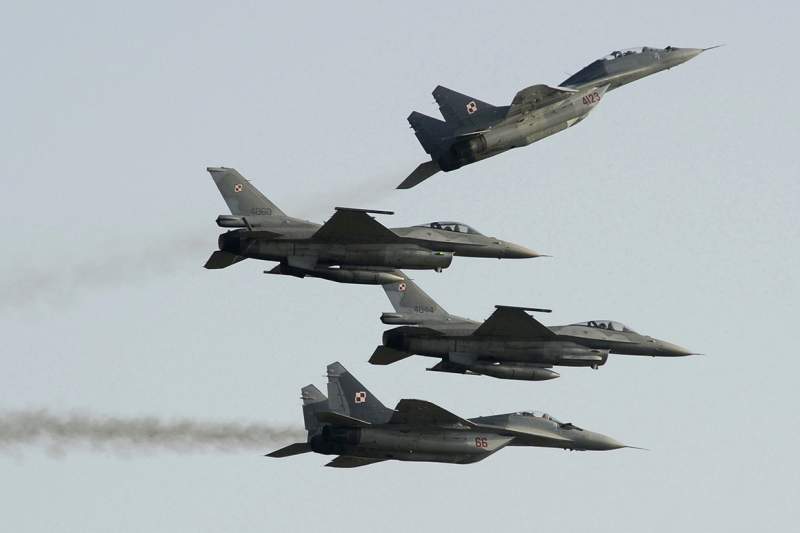 Polonia, pregătită să-și pună toate avioanele MiG 29 la dispoziția SUA