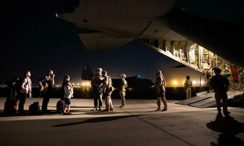 Cea mai mare operațiune de evacuare aeriană din istorie s-a încheiat: militarii americani au părăsit Afganistanul!