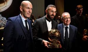 Karim Benzema a câştigat Balonul de Aur (VIDEO)