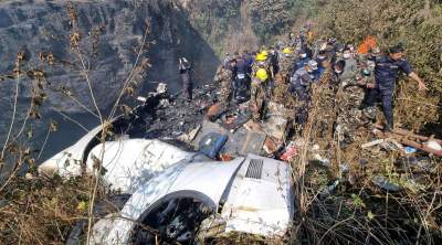 Avion prăbușit în Nepal: cel puțin 40 de persoane au murit (VIDEO)