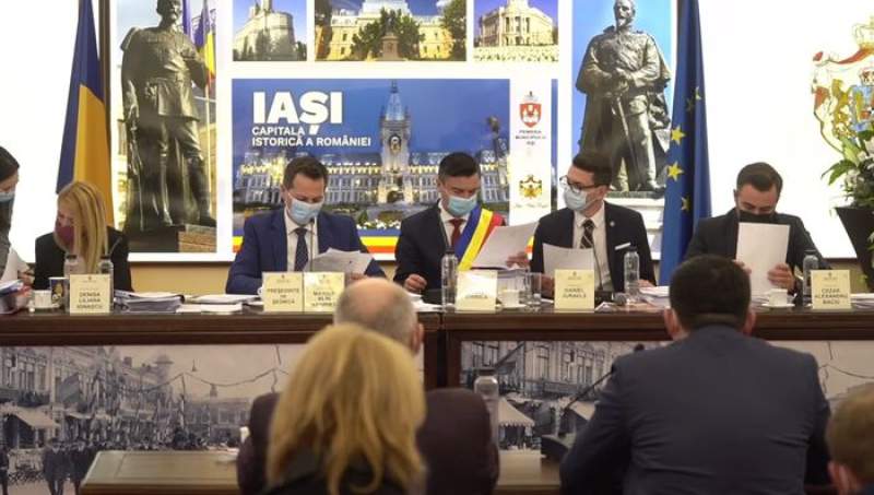 Bugetul municipiului Iași a fost adoptat cu Chirica în sală. Consilier local: „Vă rog, domnule primar, să vă daţi demisia de onoare!” (VIDEO)
