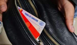 Tineri moldoveni, prinși cu trei permise de conducere false la controlul de frontieră