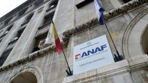 Bunuri de aproape 9 milioane de lei, aparținând fostului director al Companiei Naționale Poșta Românã, scoase la licitație de ANAF