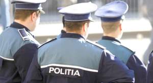 Polițiștii acuzați că au agresat fizic și verbal doi tineri din Bacău, aduși la audieri