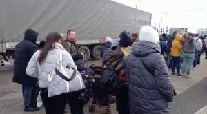 Refugiații ucraineni vor putea lucra în România fără aviz de angajare
