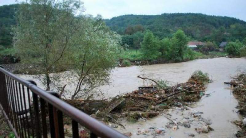 Cod portocaliu de inundaţii pentru râuri din judeţele Iaşi și Botoşani