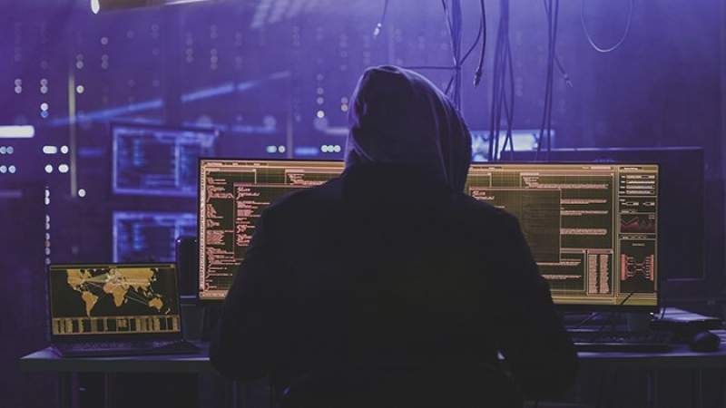 Doi constănțeni, implicați în rețele care au lansat atacuri ransomware asupra unor mari companii din toată lumea, cerând miliarde de dolari