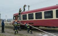 Incendiu la un tren care circula pe ruta Iaşi-Hârlău. Aproximativ 20 de persoane au ieşit singure