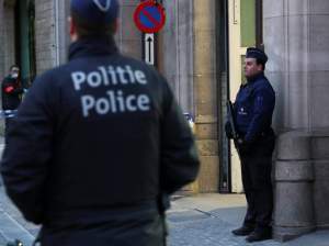 Polițiști belgieni anchetaţi pentru încătuşarea unor copii