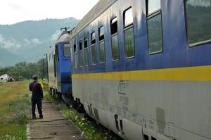 Se întâmplă în România! A plecat un tren din gară, iar pe drum a rămas fără vagoane