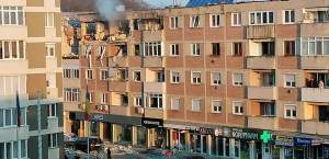 Planul Roșu de intervenție activat în Carei: 11 victime în urma unei explozii într-un apartament. A fost solicitat un elicopter SMURD