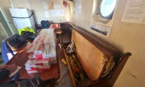 Țigarete nedeclarate în valoare de peste 30.000 de euro, descoperite la bordul unei nave sub pavilon Vanuatu