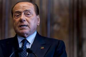 Berlusconi, testat pozitiv la COVID-19